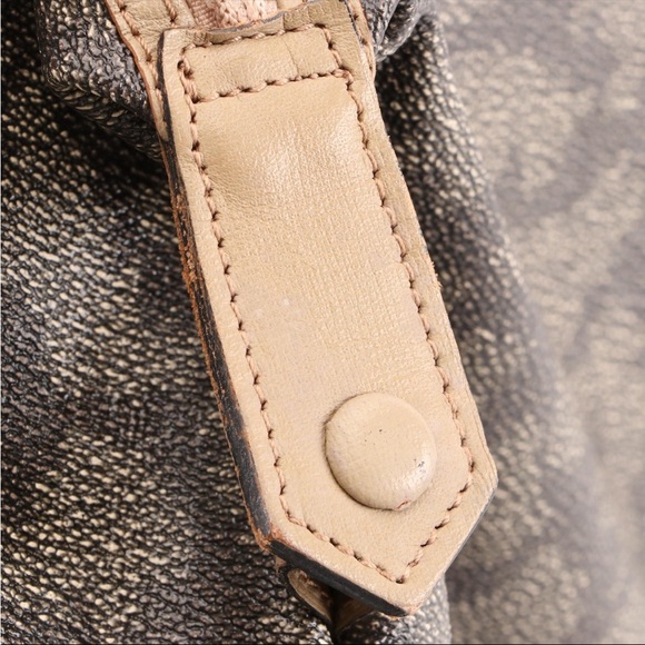 YSL zip tote bag and pouch in giraffe print coated canvas /leather. - Picture 11 of 11